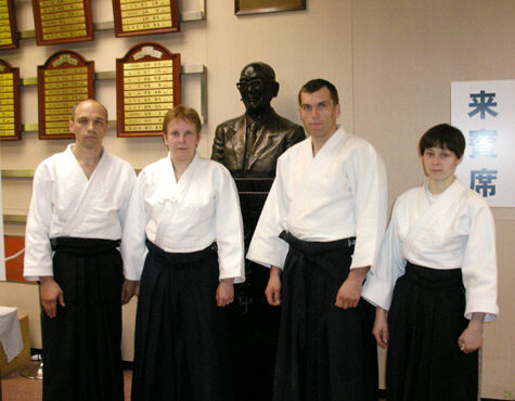 делегация в Ниппон Будокан перед выступлением